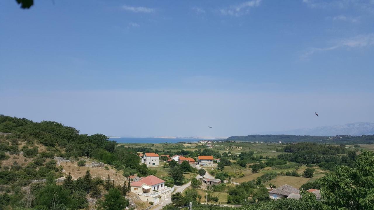 Apartment Cernesa Ražanac Buitenkant foto