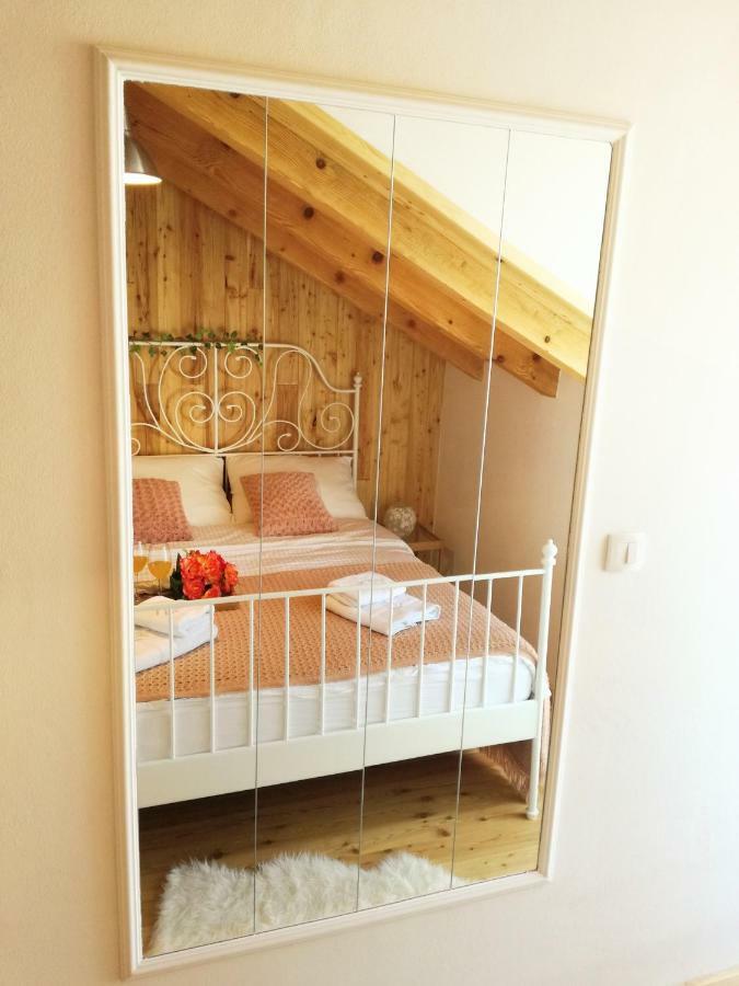 Apartment Cernesa Ražanac Buitenkant foto