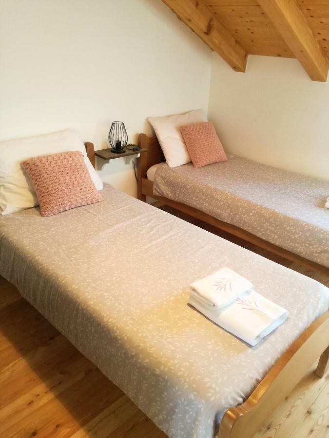 Apartment Cernesa Ražanac Buitenkant foto