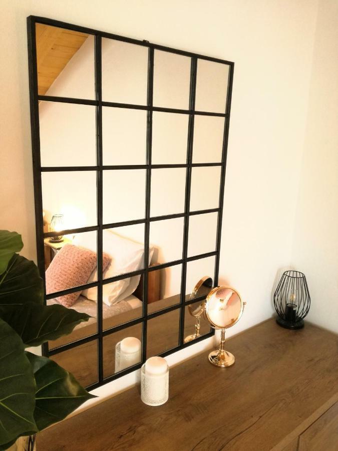 Apartment Cernesa Ražanac Buitenkant foto